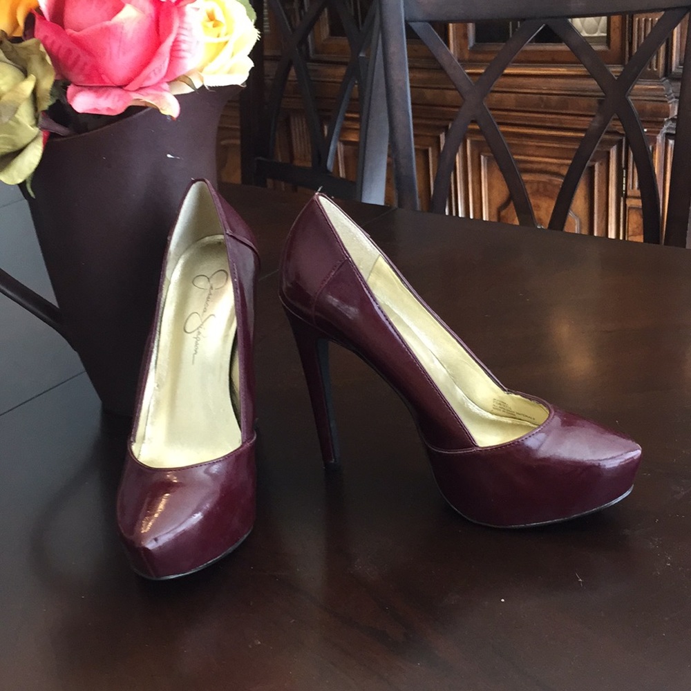 Jessica’s Simpson Plum Platform Heels